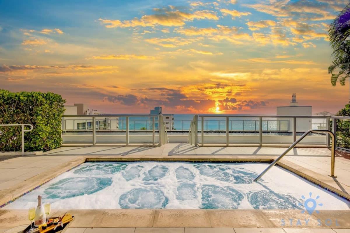 Near - Rooftop Pool - Hot Tub - Broad-walk *