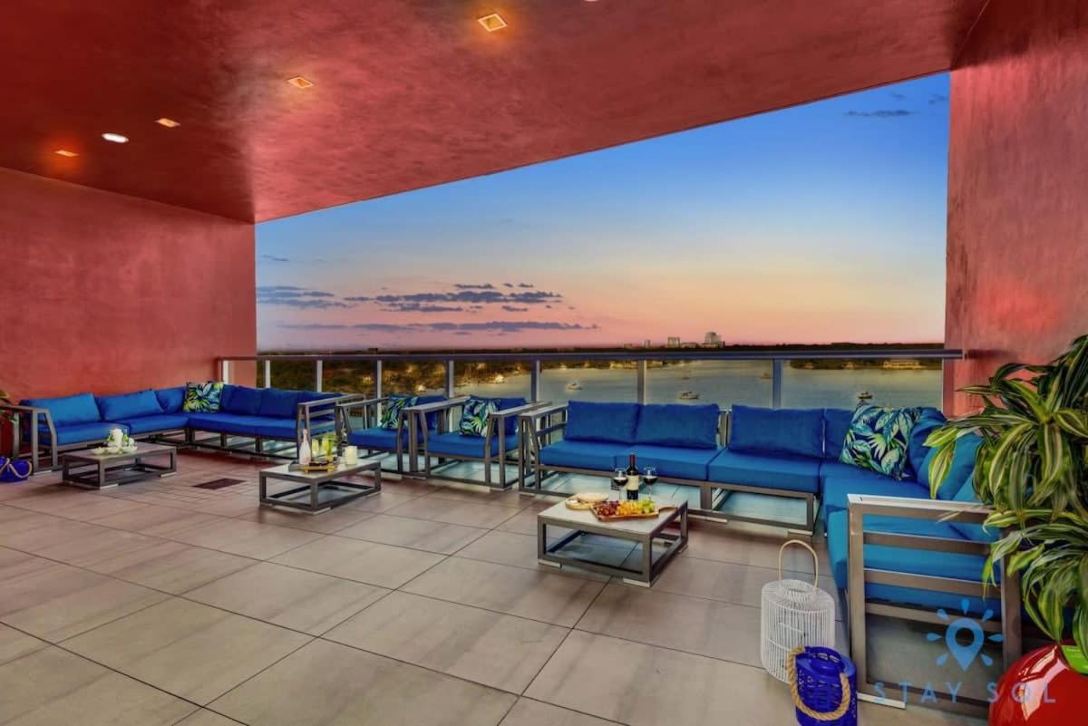 Near - Rooftop Pool - Hot Tub - Broad-walk Apartment *