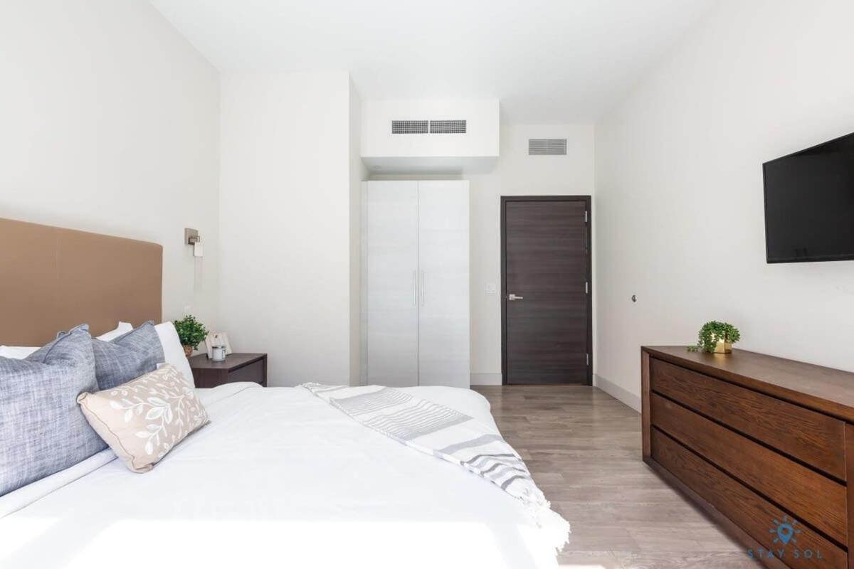 Near - Rooftop Pool - Hot Tub - Broad-walk *