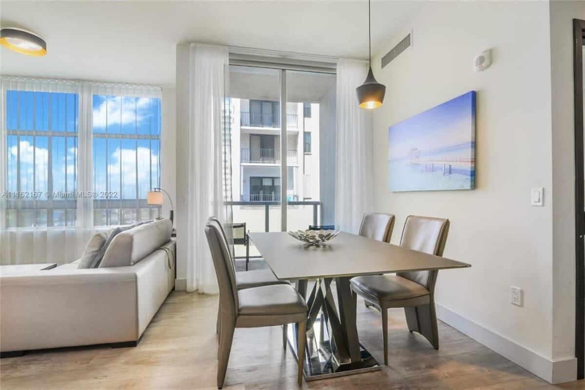 Near - Rooftop Pool - Hot Tub - Broad-walk *
