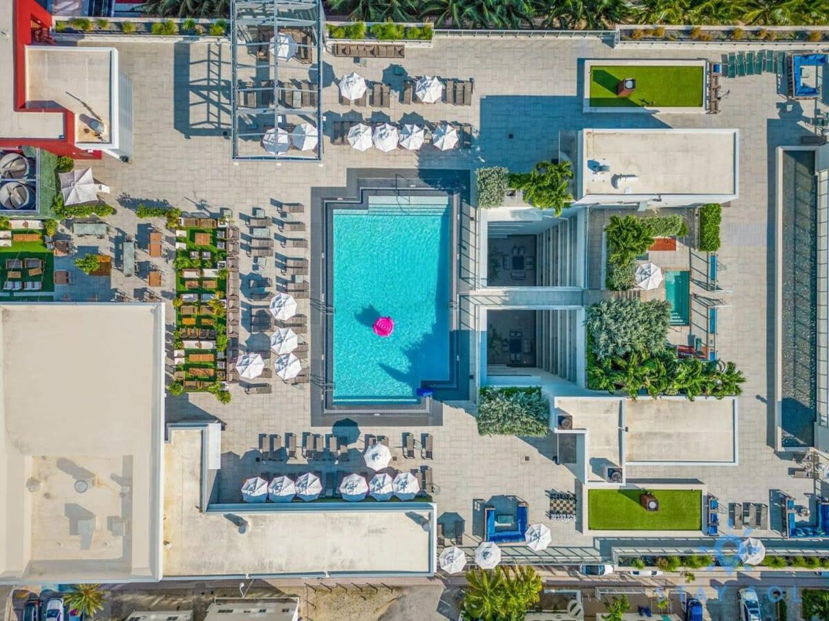 Apartment Near - Rooftop Pool - Hot Tub - Broad-walk