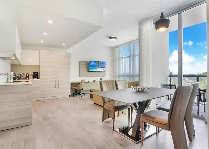 NEW!! Beachfront Condo Resort - ROOFTOP POOL
