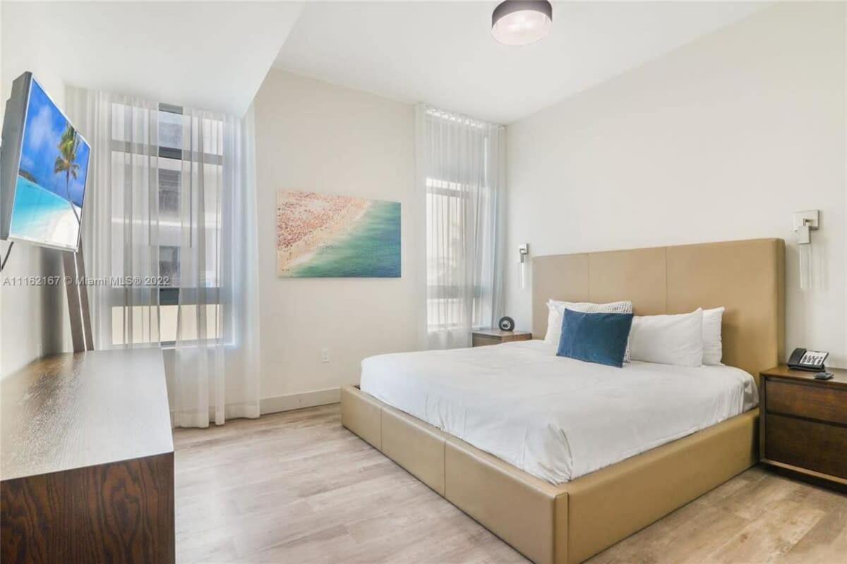 New!! Beachfront - Rooftop Pool